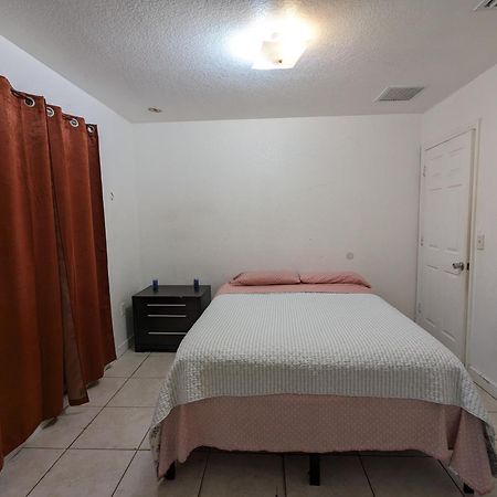 Ostello Milusol Miami Shores Esterno foto