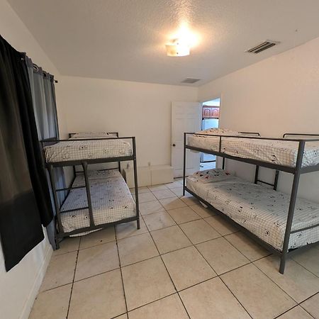 Ostello Milusol Miami Shores Esterno foto